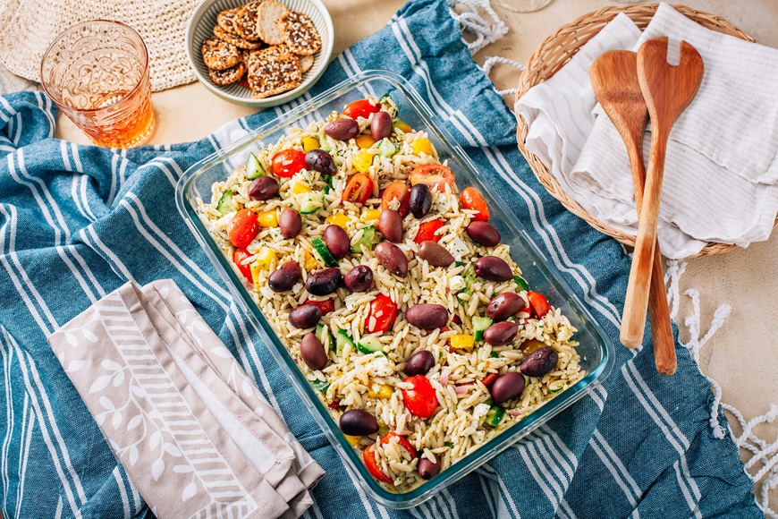 greek-orzo-salad